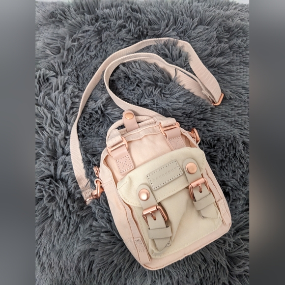 Doughnut Macaroon Tiny Nature Pale Series Special Edition Crossbody - Picture 4 of 4